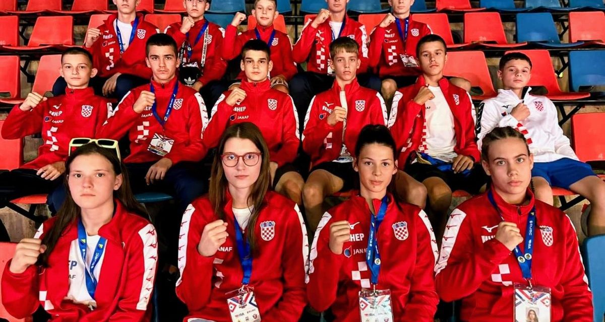 Mladi boksači s Europskog Prvenstva u Banja Luci donijeli 3 bronce!