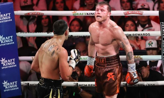 Canelo dominantno slavio i obranio titule