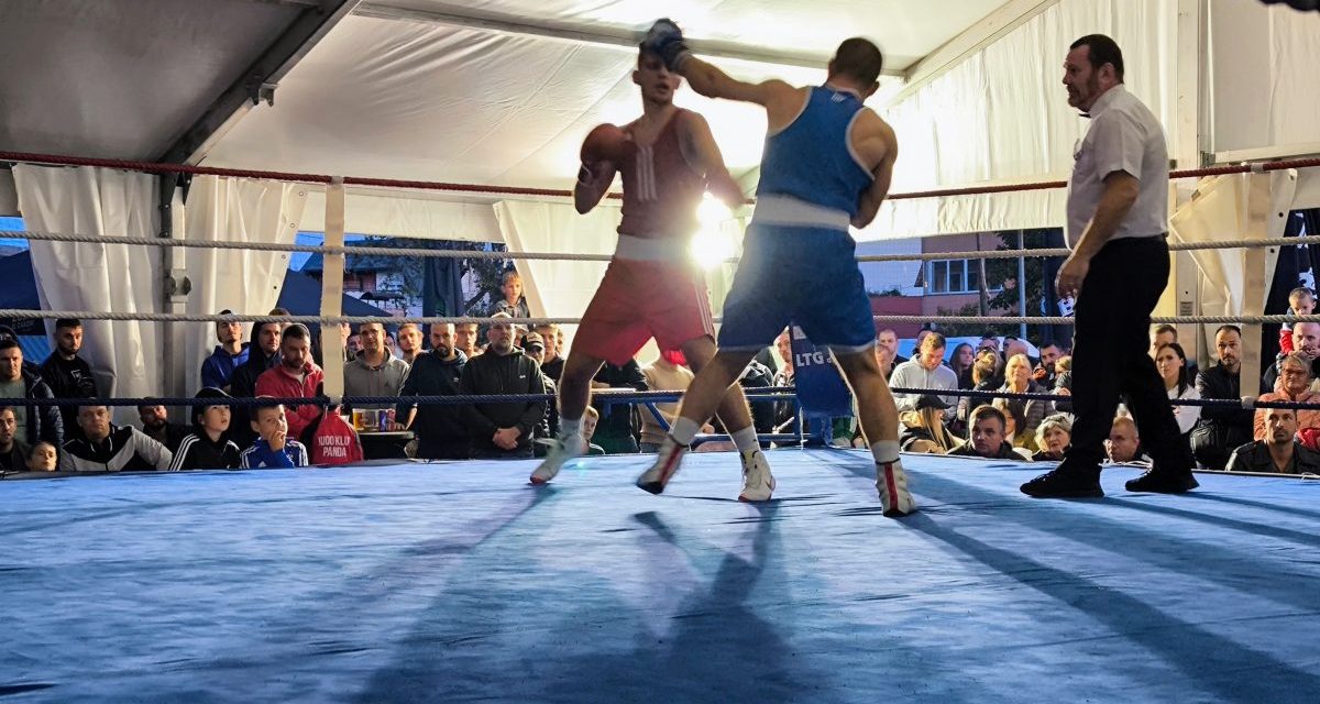 PRVI ‘GAJNICE BOXING CHALLENGE’ NA IGRALIŠTU NK PONIKVI Naš prvak Gabriel Debanić najbolji boksač, a Brođanin Ivan Jukičić najbolji tehničar pravog boksačkog spektakla u Gajnicama