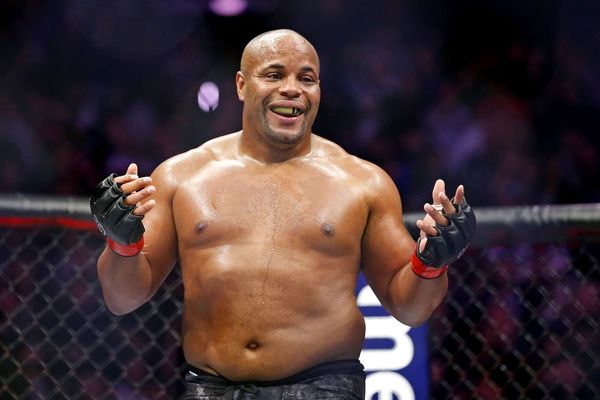 Cormier iznenadio fanove: podržava svog najvećeg rivala